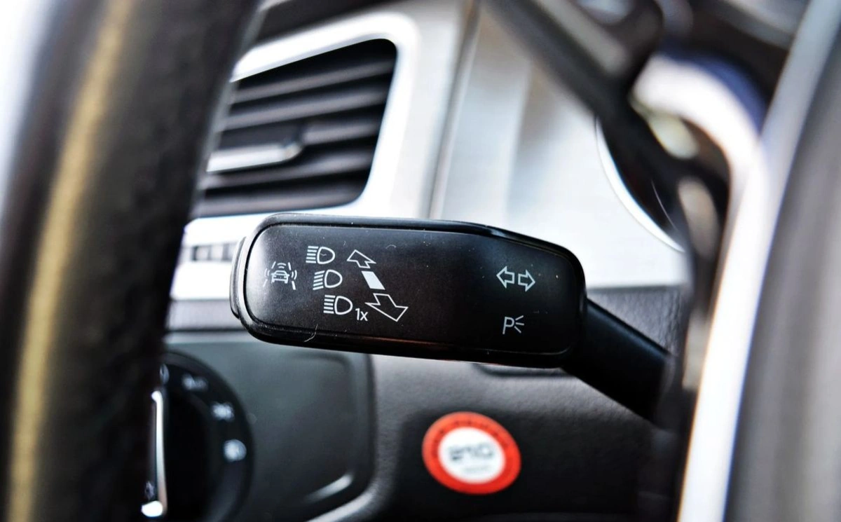 Volkswagen Golf - Zdjęcie 17