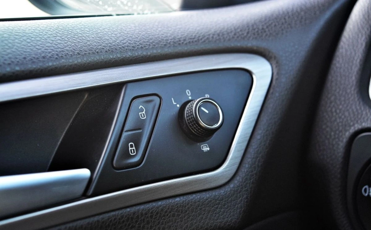 Volkswagen Golf - Zdjęcie 18