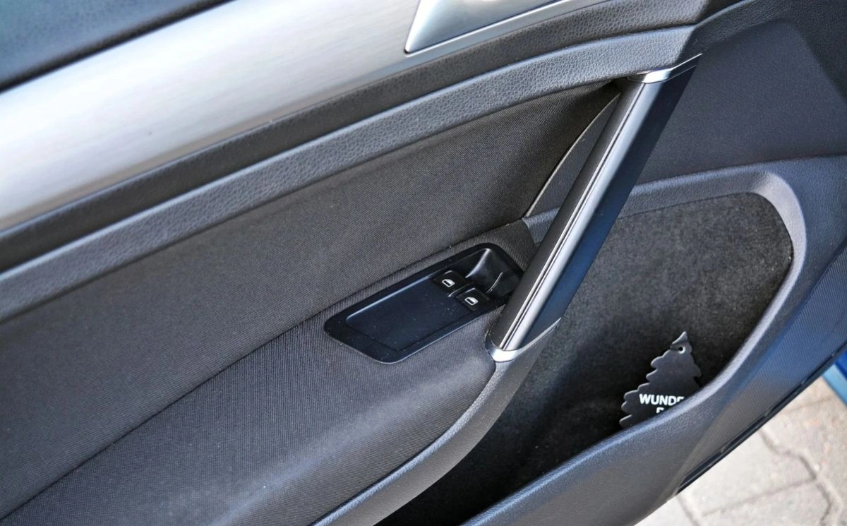 Volkswagen Golf - Zdjęcie 22