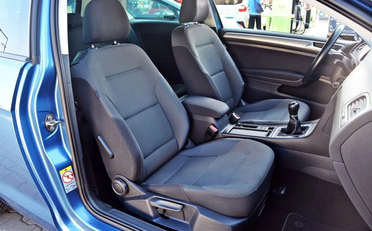 Volkswagen Golf - Zdjęcie 26