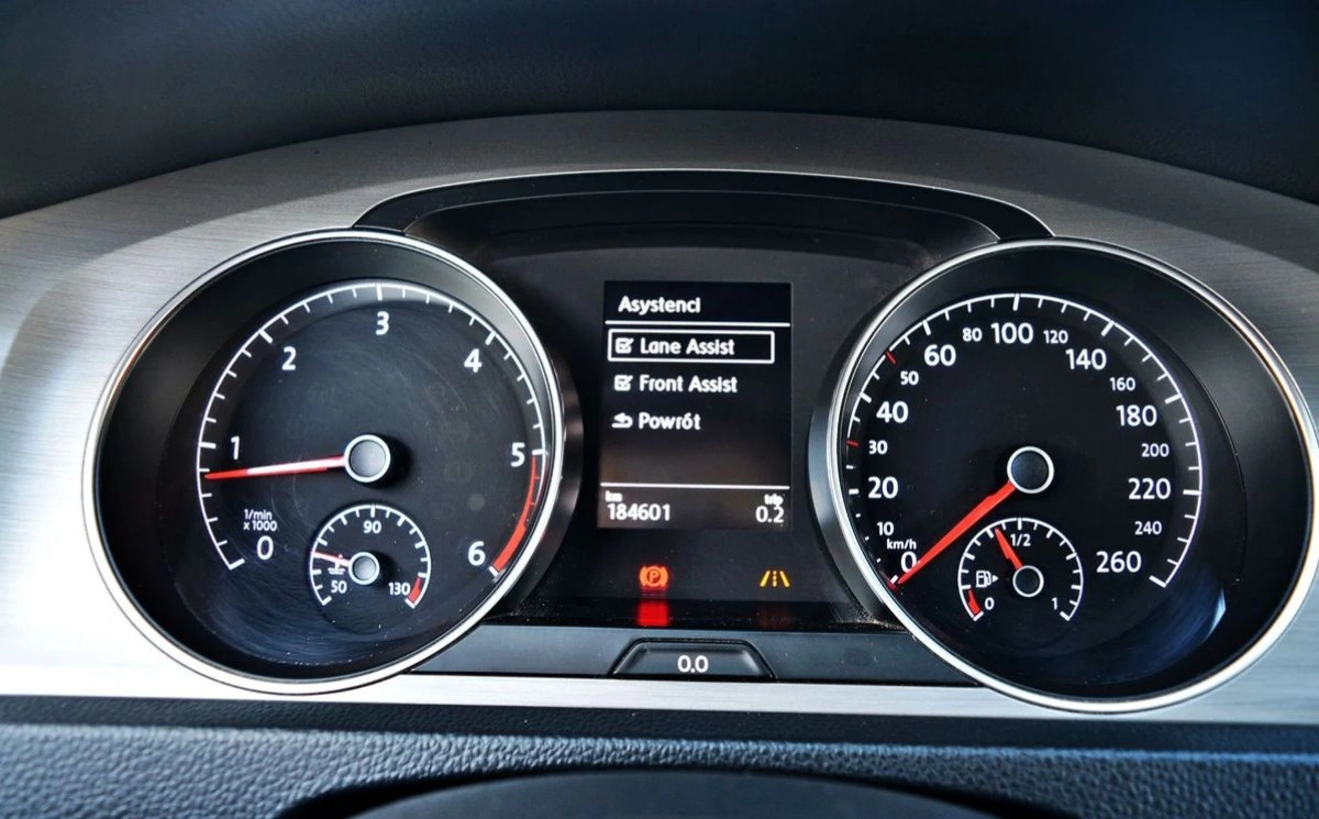 Volkswagen Golf - Zdjęcie 34