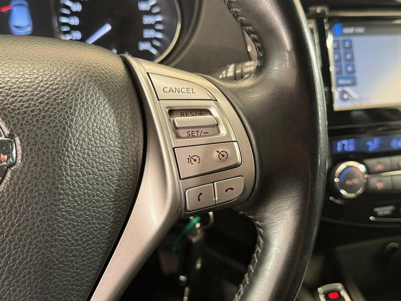Nissan Qashqai - Zdjęcie 17