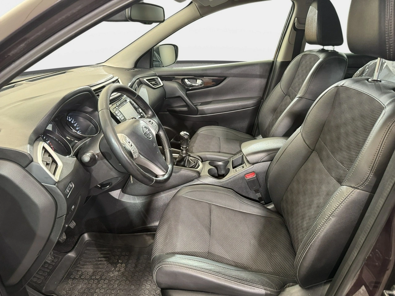 Nissan Qashqai - Zdjęcie 25