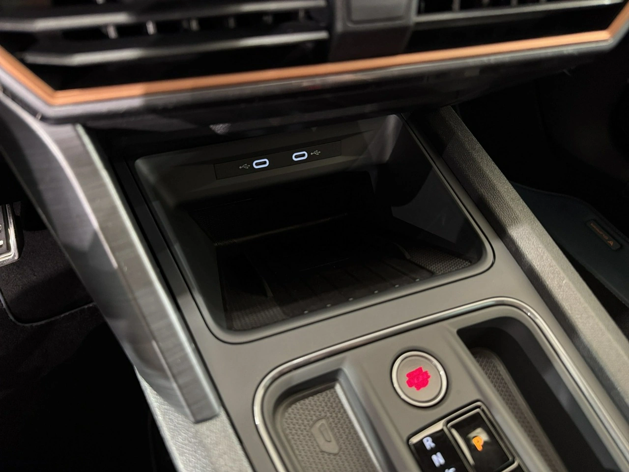 Cupra Leon Sportstourer - Zdjęcie 32