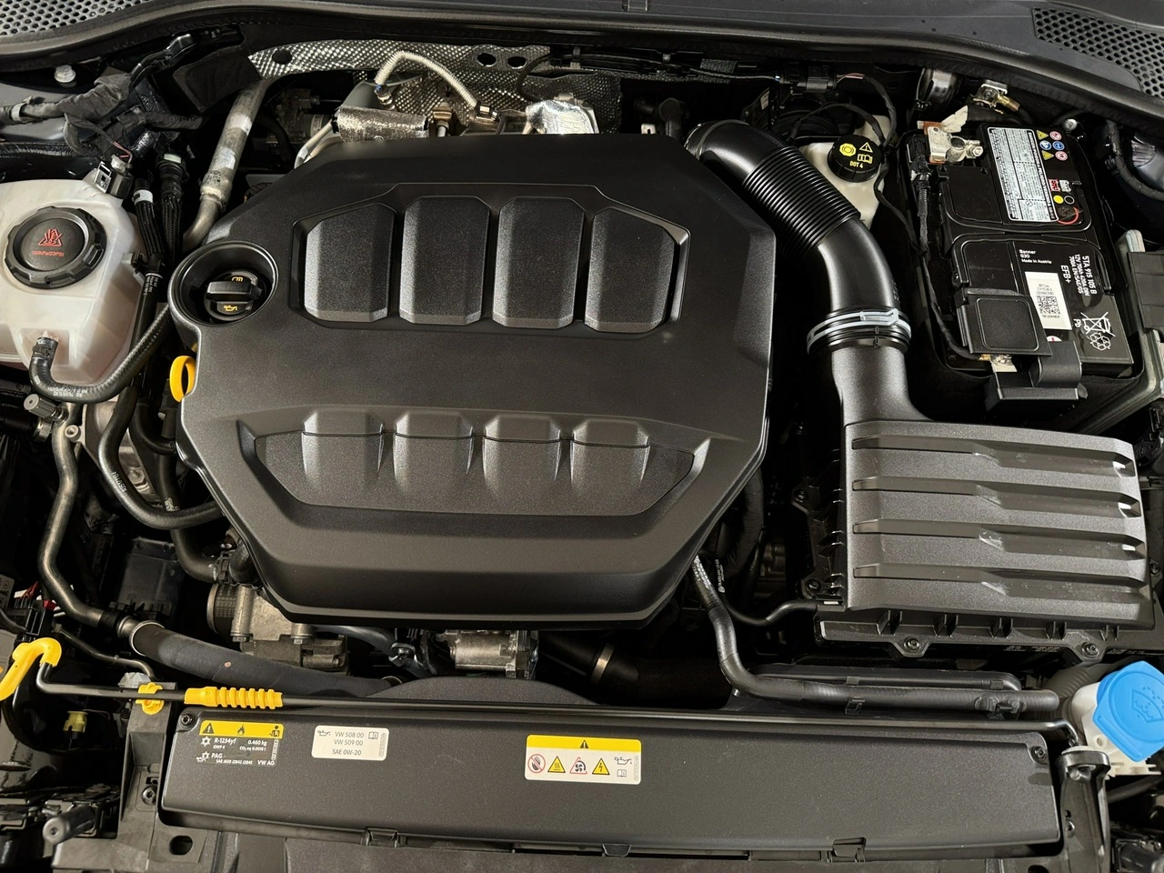 Cupra Leon Sportstourer - Zdjęcie 33