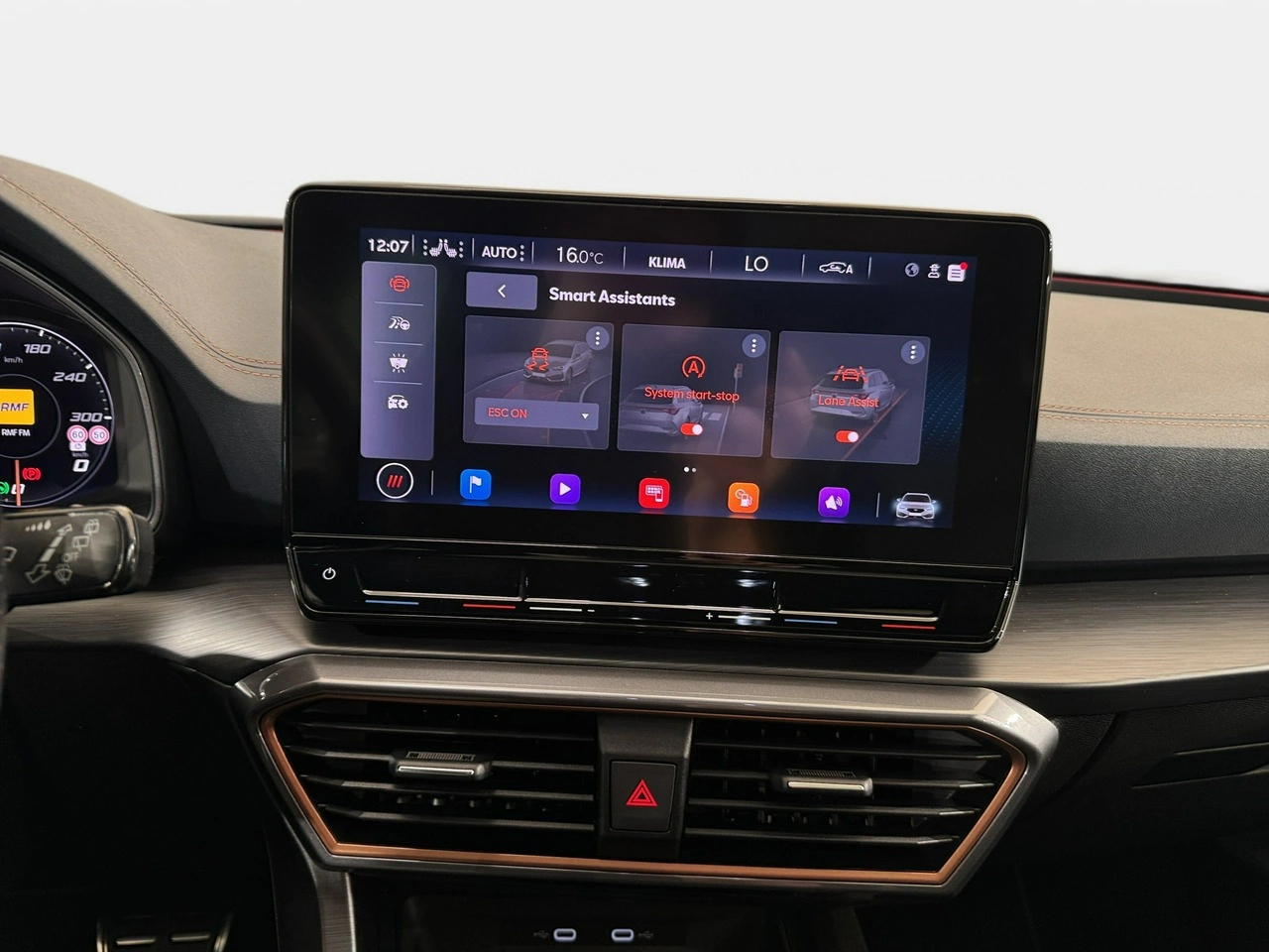 Cupra Leon Sportstourer - Zdjęcie 19