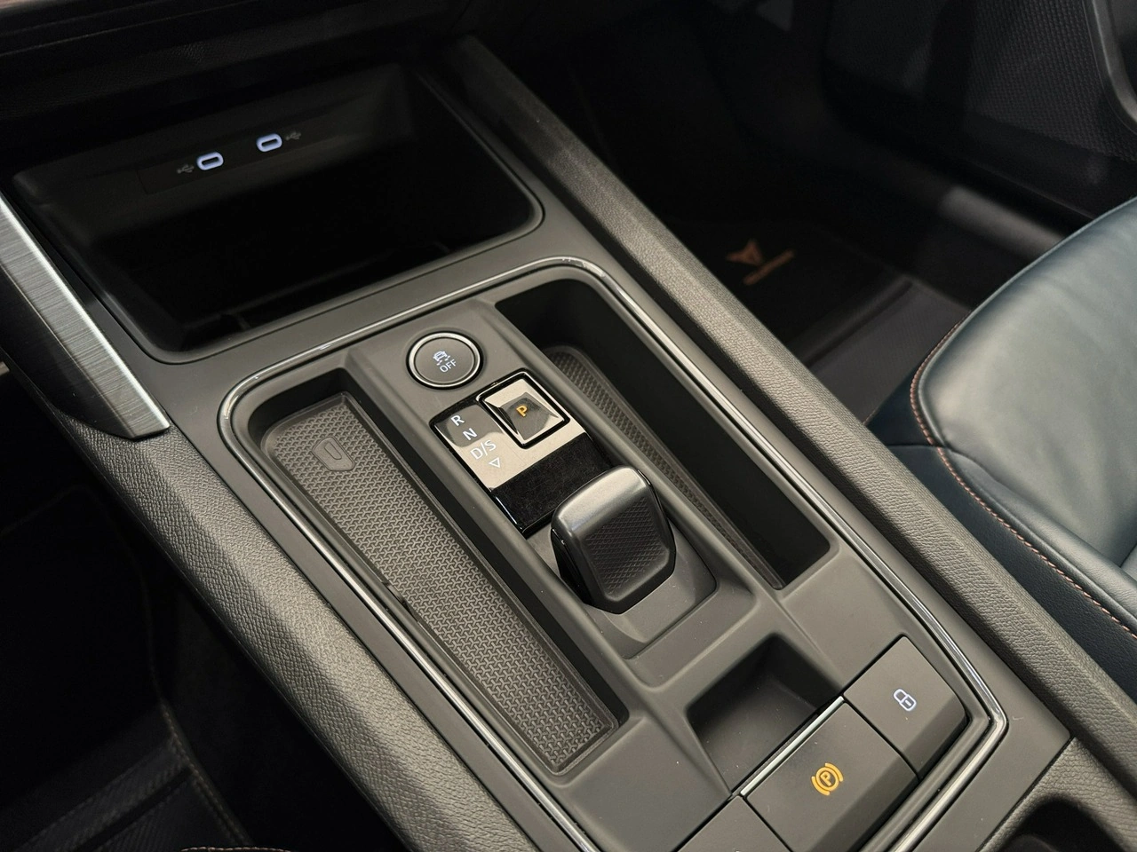 Cupra Leon Sportstourer - Zdjęcie 25