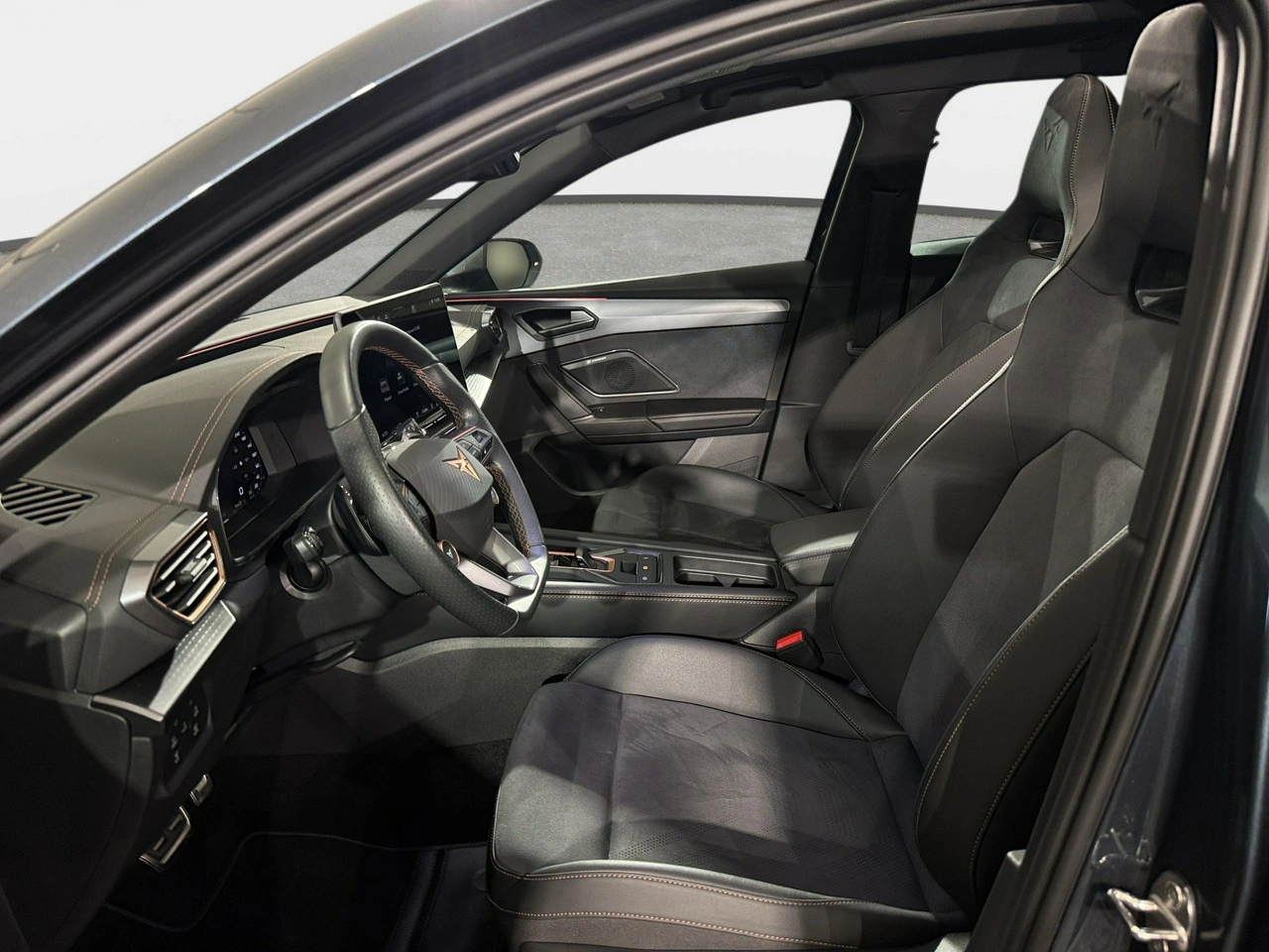 Cupra Leon Sportstourer - Zdjęcie 32