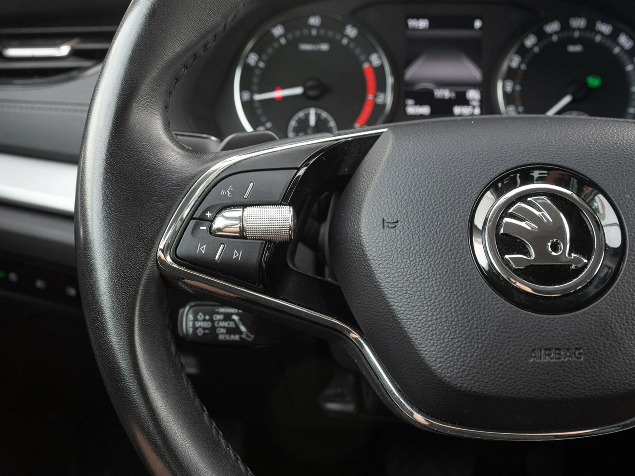 Skoda Octavia - Zdjęcie 12
