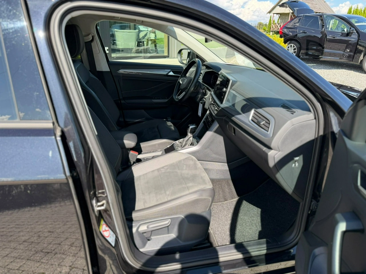 Volkswagen T-Roc - Zdjęcie 14
