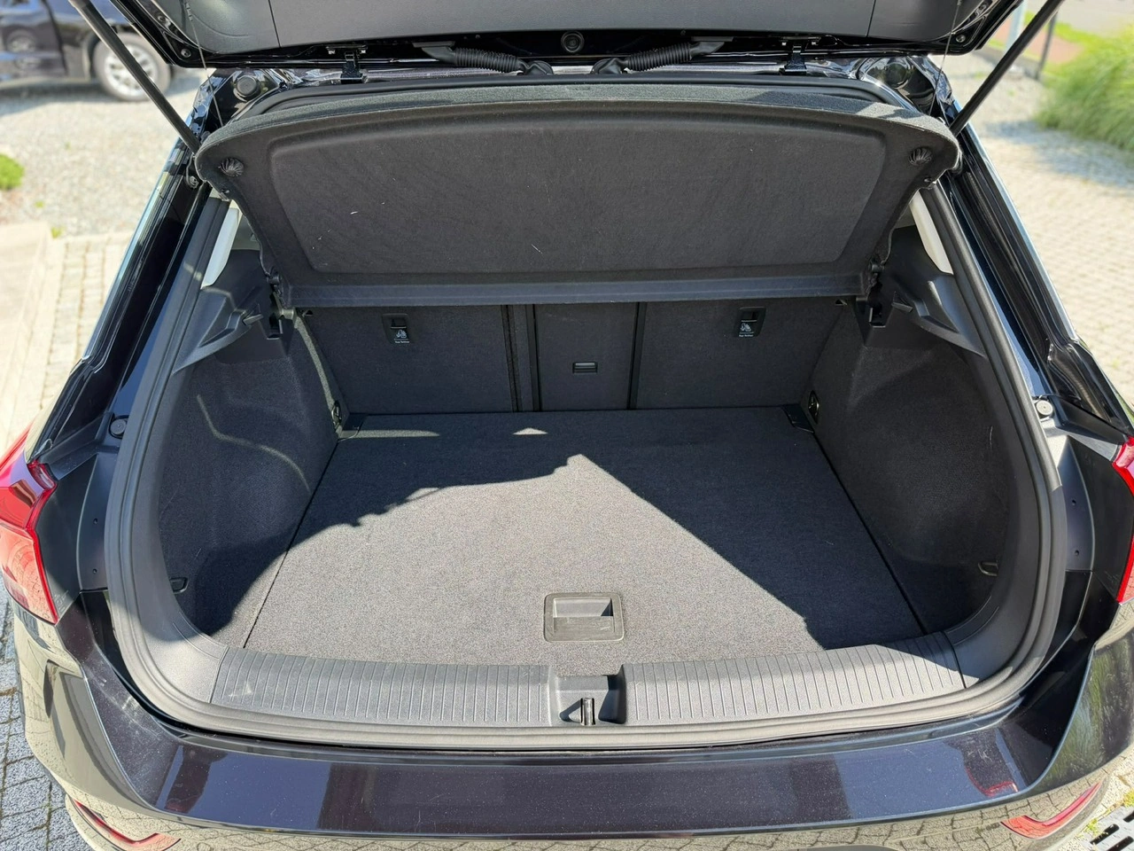 Volkswagen T-Roc - Zdjęcie 36
