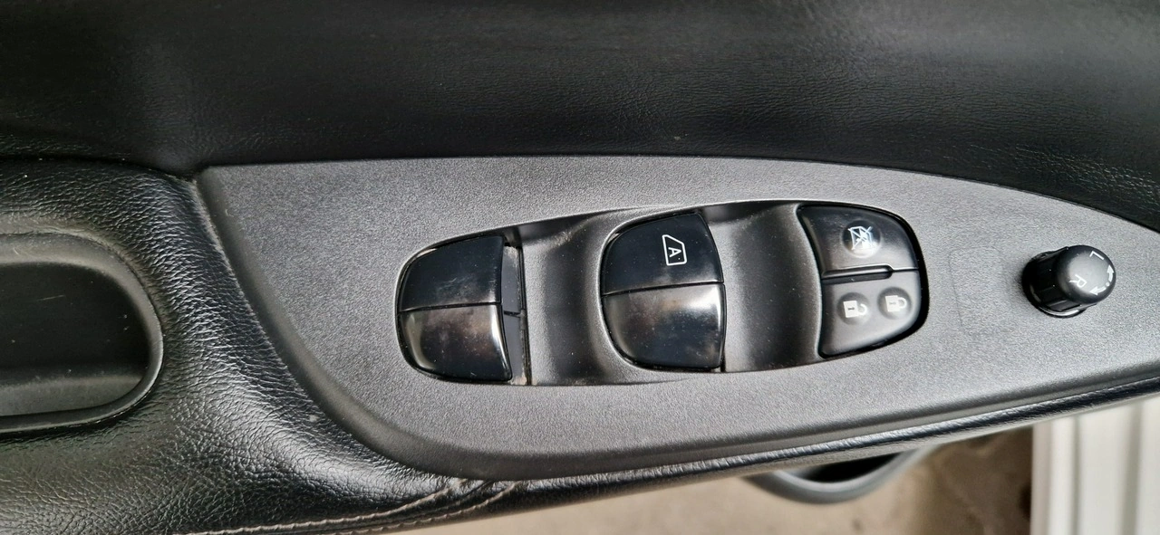 Nissan Pulsar - Zdjęcie 12