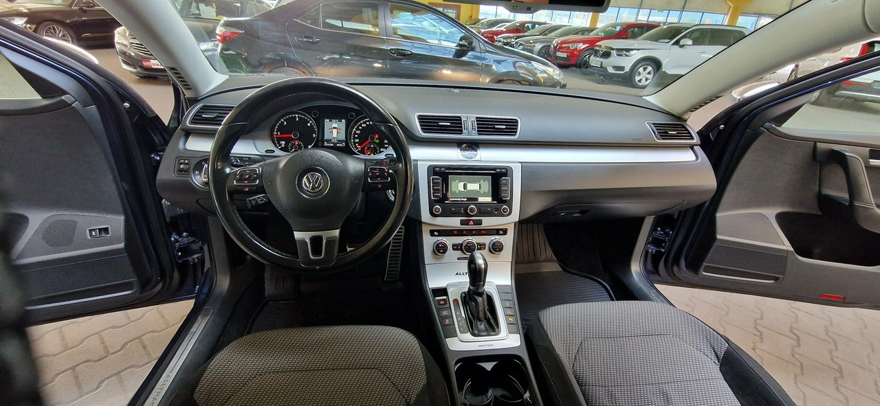Volkswagen Passat Alltrack - Zdjęcie 13