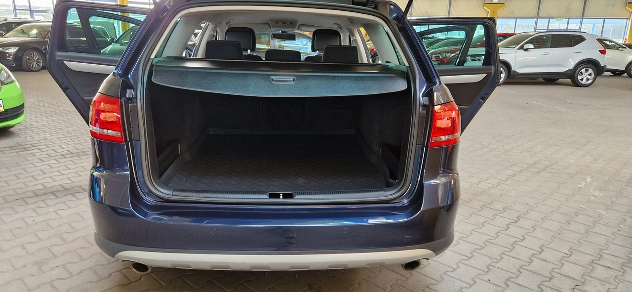 Volkswagen Passat Alltrack - Zdjęcie 14