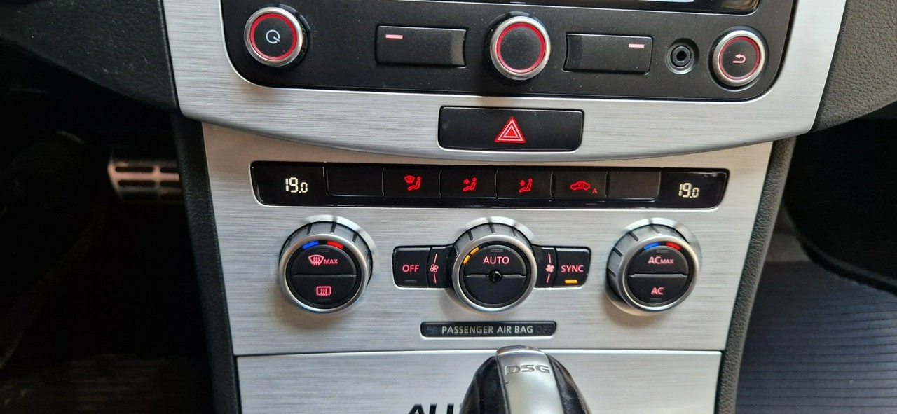 Volkswagen Passat Alltrack - Zdjęcie 24