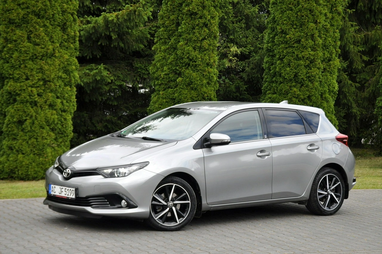 Toyota Auris - Zdjęcie 10