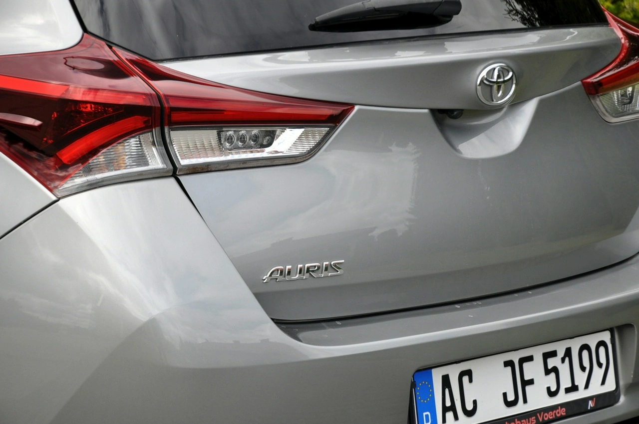 Toyota Auris - Zdjęcie 15
