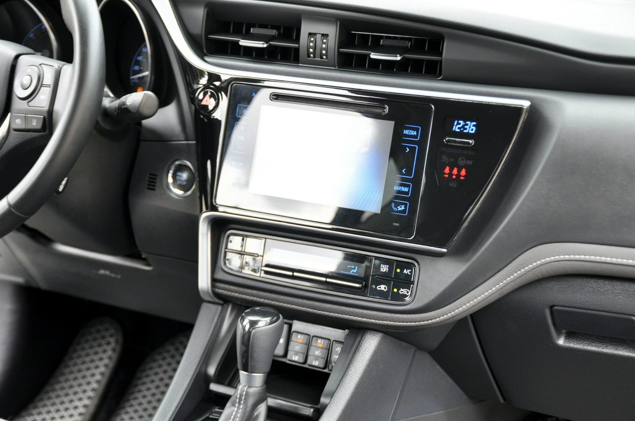 Toyota Auris - Zdjęcie 26