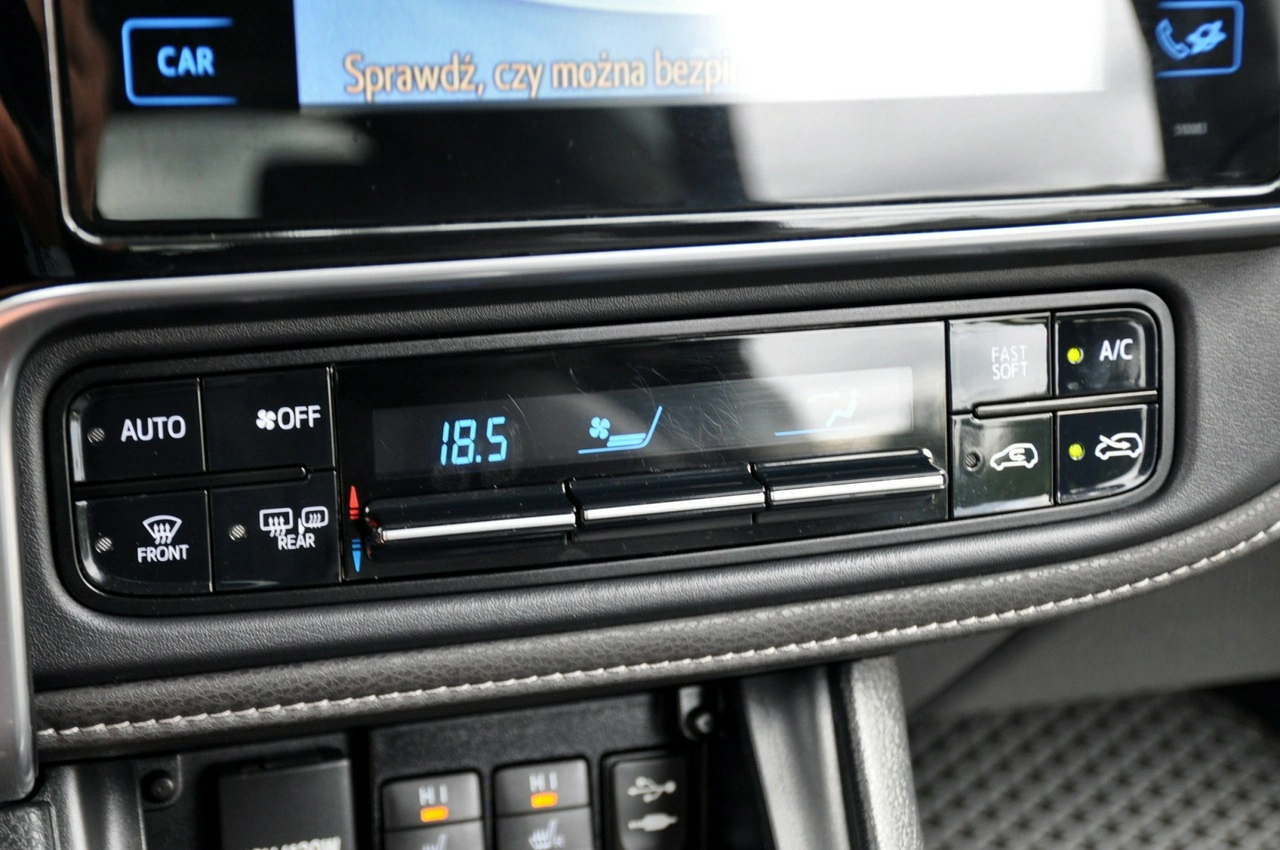 Toyota Auris - Zdjęcie 32