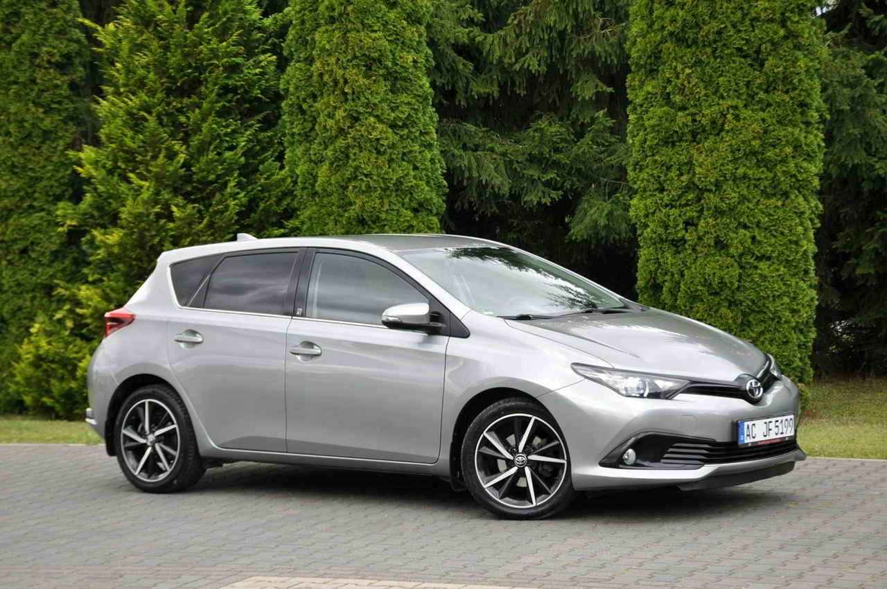 Toyota Auris - Zdjęcie 3