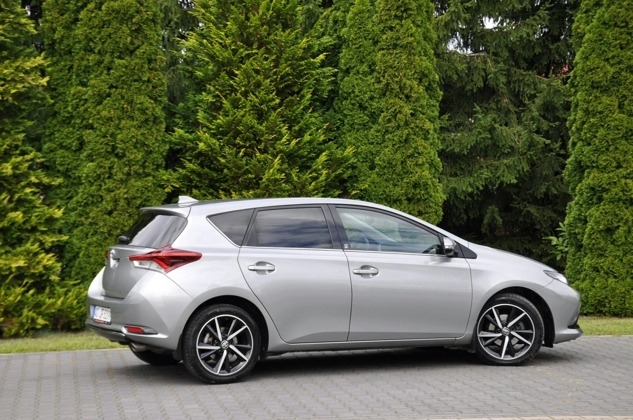 Toyota Auris - Zdjęcie 4