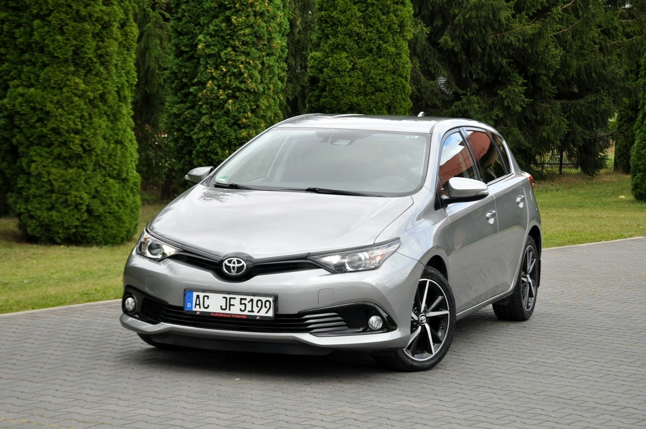 Toyota Auris - Zdjęcie 8