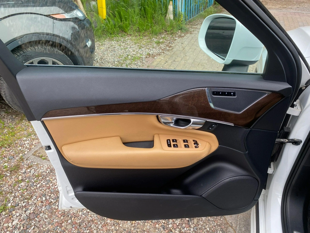 Volvo XC 90 - Zdjęcie 16