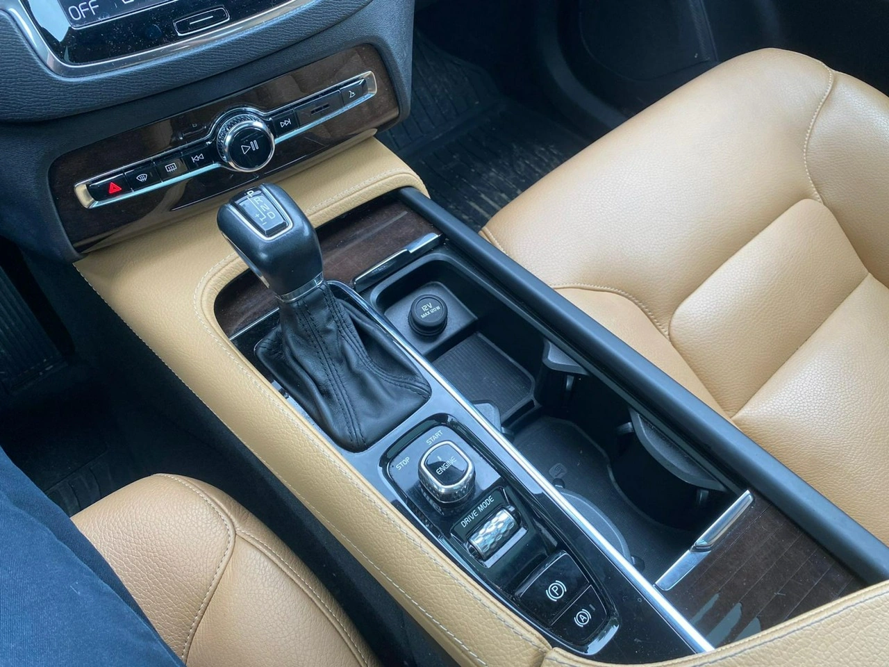 Volvo XC 90 - Zdjęcie 30