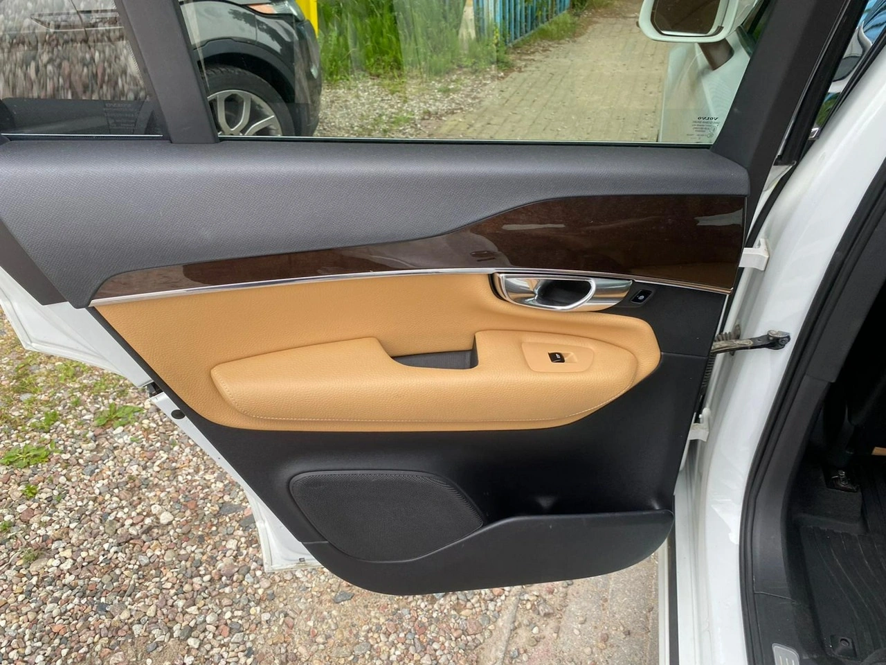 Volvo XC 90 - Zdjęcie 34