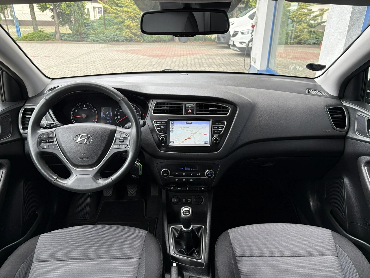 Hyundai i20 - Zdjęcie 14
