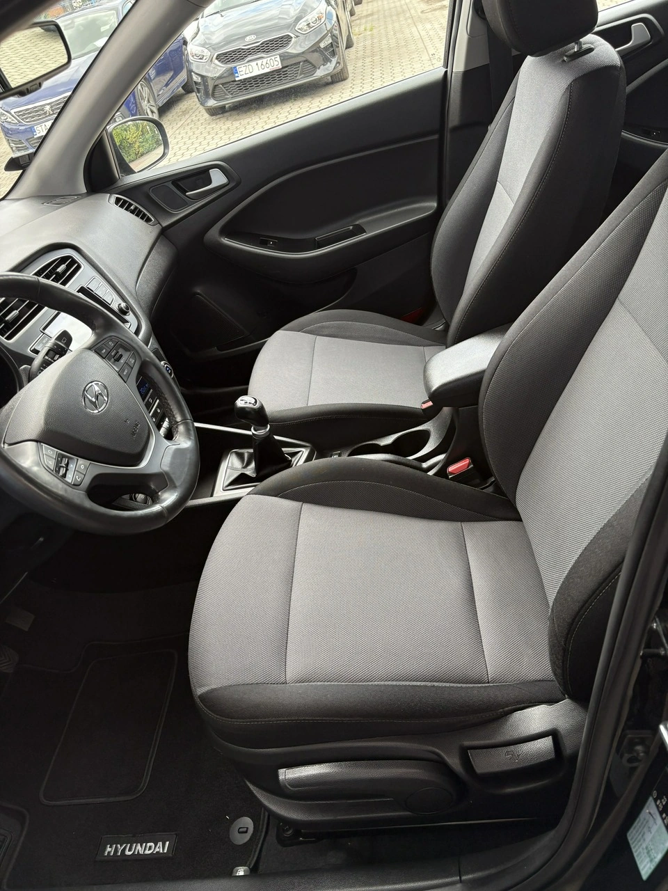 Hyundai i20 - Zdjęcie 16