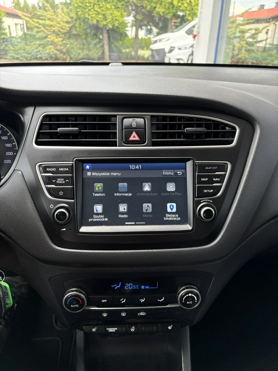 Hyundai i20 - Zdjęcie 25