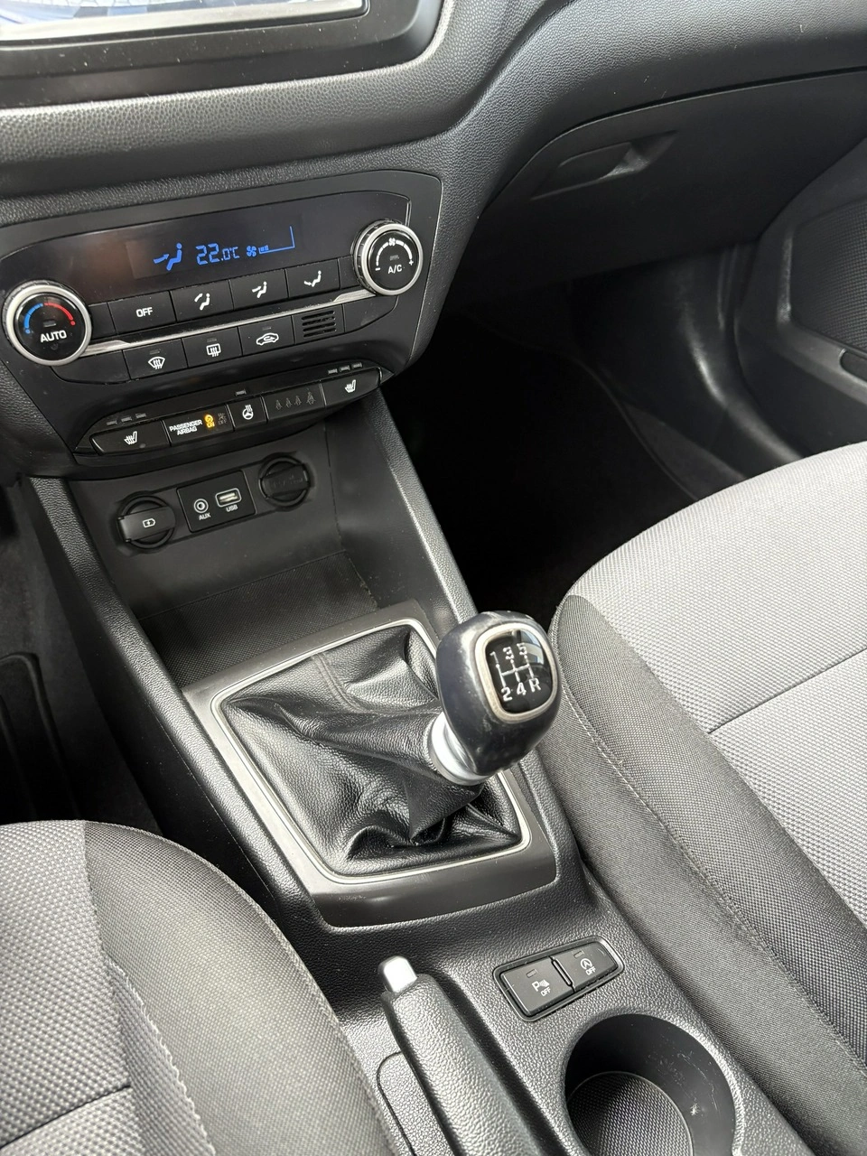 Hyundai i20 - Zdjęcie 29
