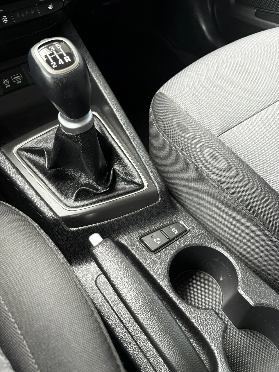 Hyundai i20 - Zdjęcie 33
