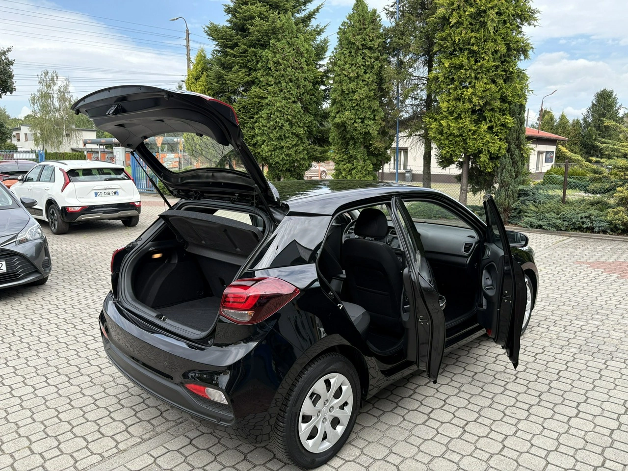 Hyundai i20 - Zdjęcie 34