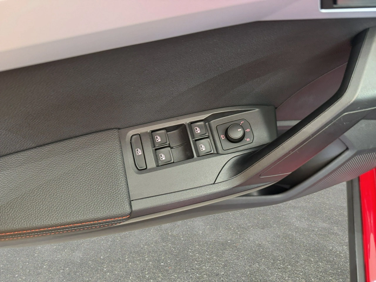 Seat Arona - Zdjęcie 27