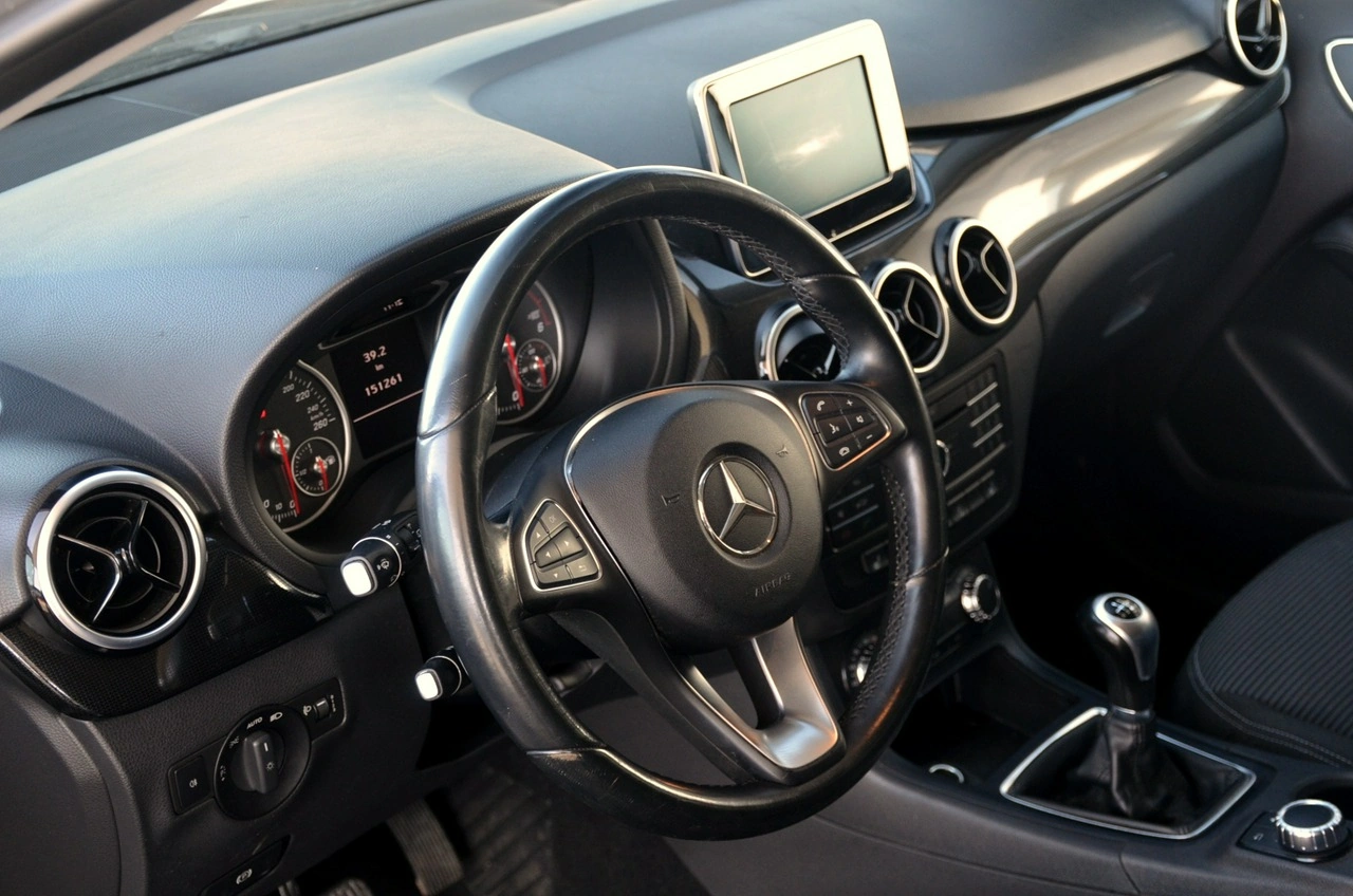 Mercedes B 180 - Zdjęcie 14