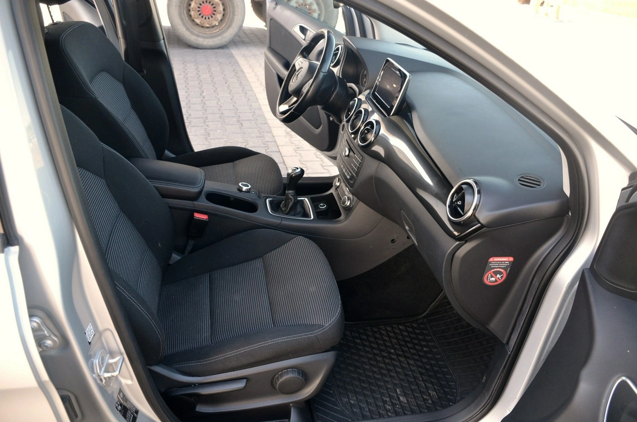 Mercedes B 180 - Zdjęcie 19