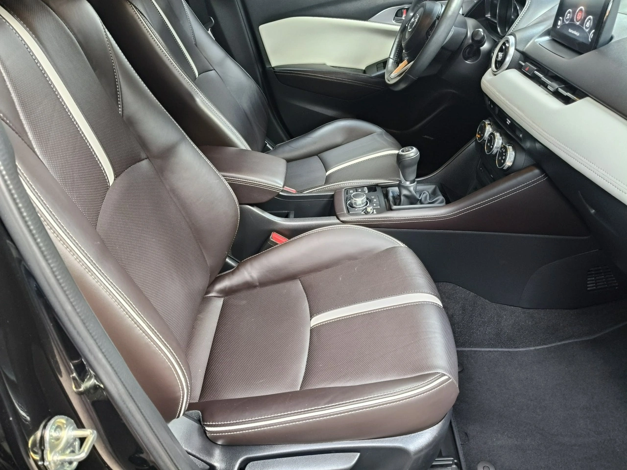 Mazda CX-3 - Zdjęcie 16