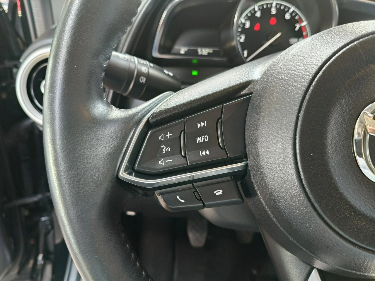 Mazda CX-3 - Zdjęcie 25