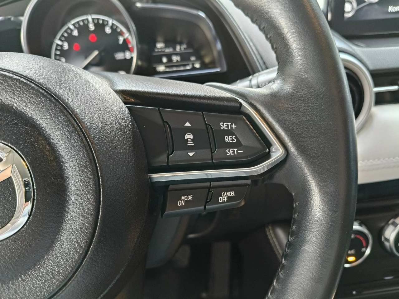 Mazda CX-3 - Zdjęcie 27