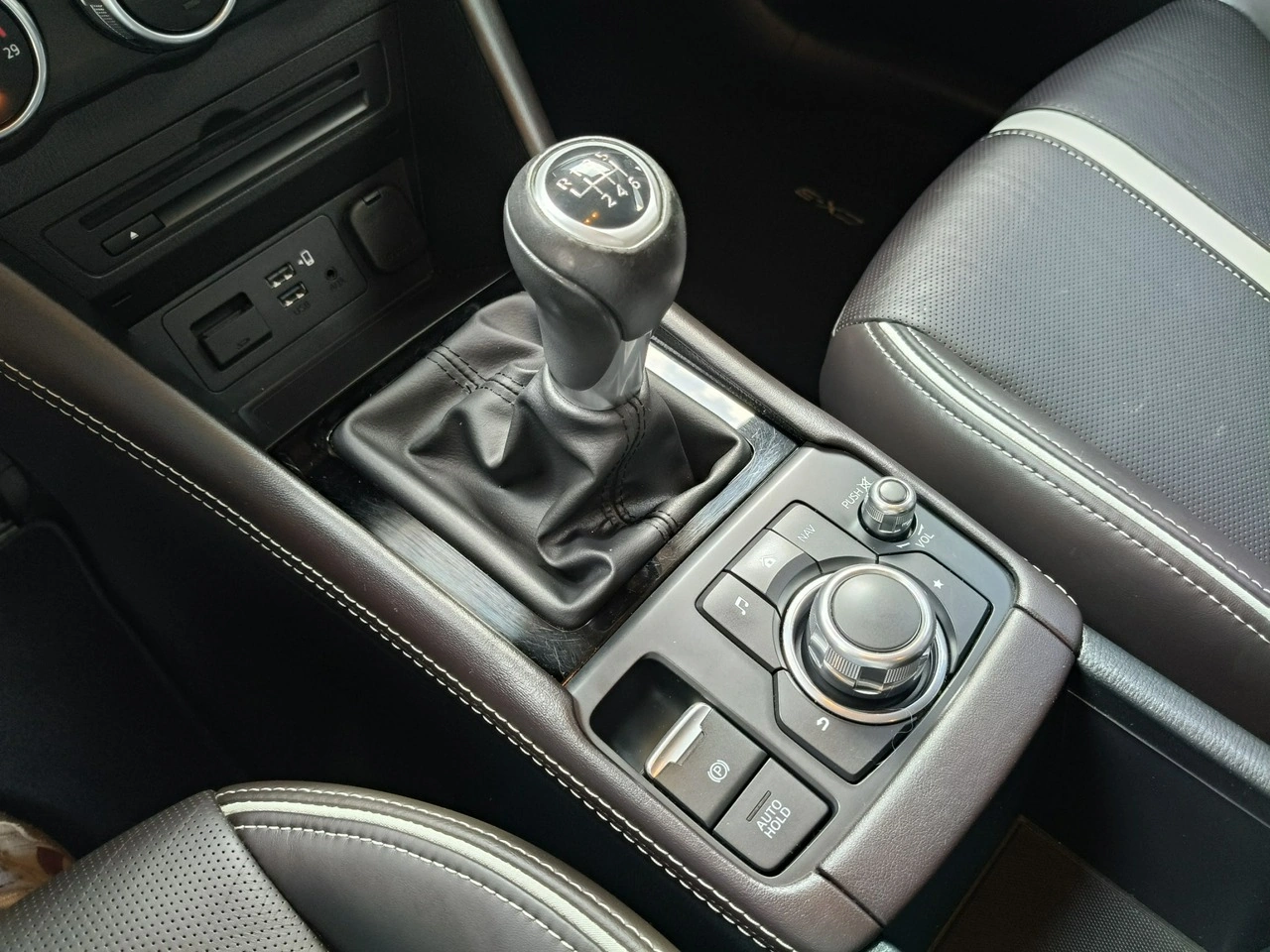 Mazda CX-3 - Zdjęcie 32