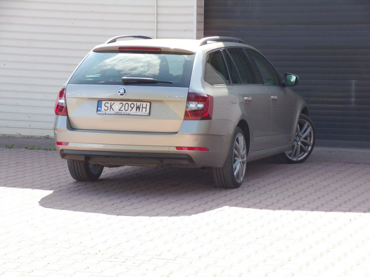 Skoda Octavia - Zdjęcie 9