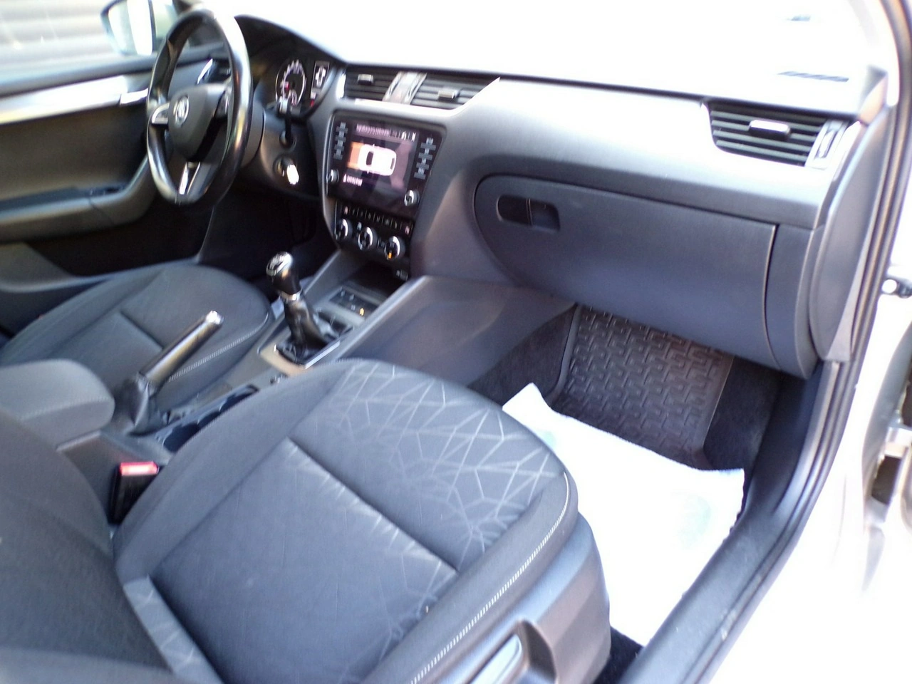 Skoda Octavia - Zdjęcie 19