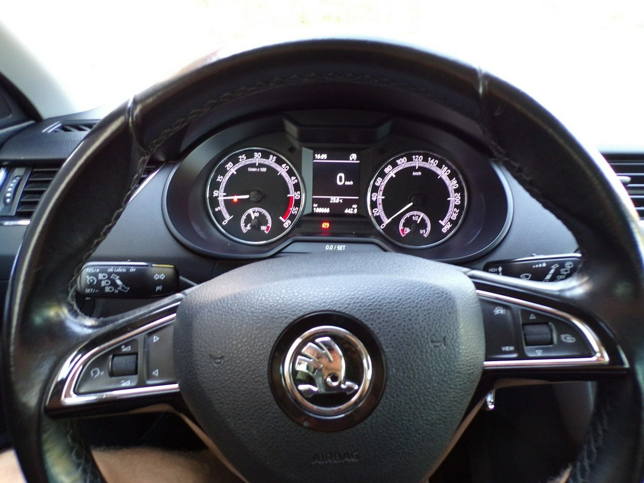 Skoda Octavia - Zdjęcie 27