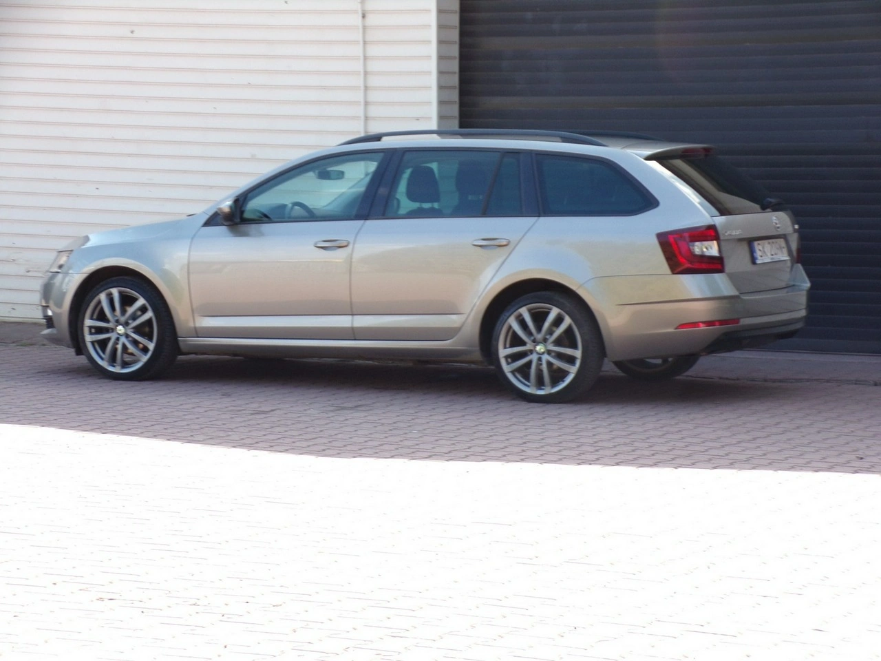 Skoda Octavia - Zdjęcie 7