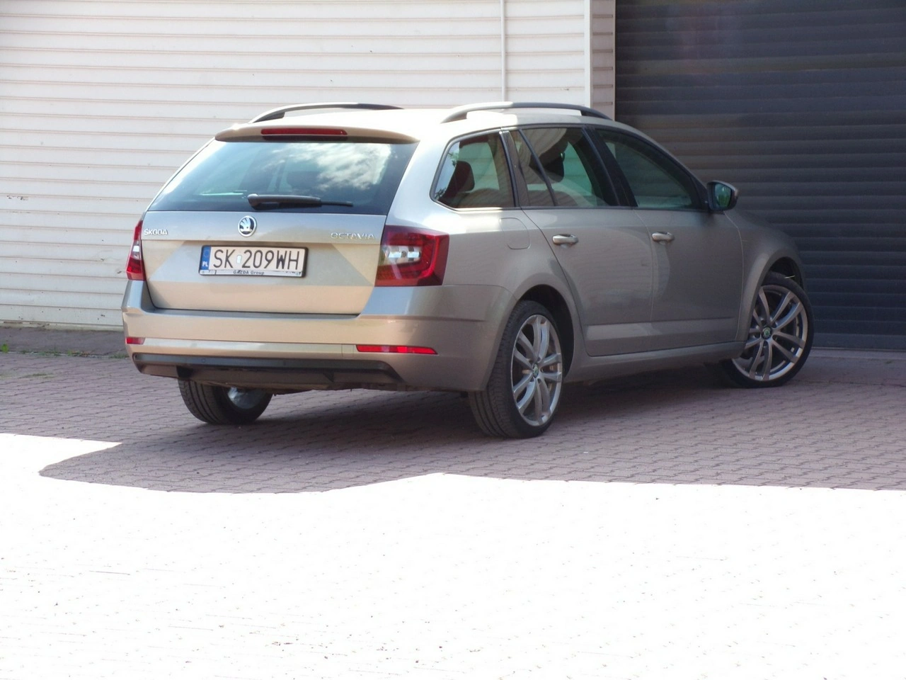 Skoda Octavia - Zdjęcie 8