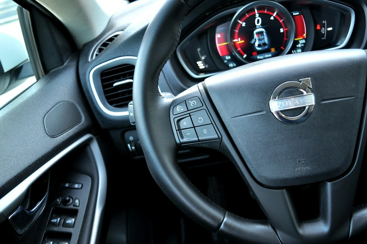Volvo V40 - Zdjęcie 10
