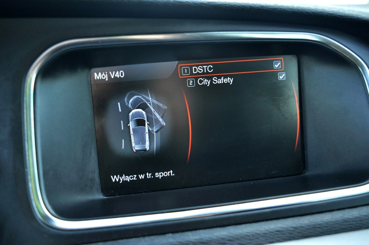 Volvo V40 - Zdjęcie 17