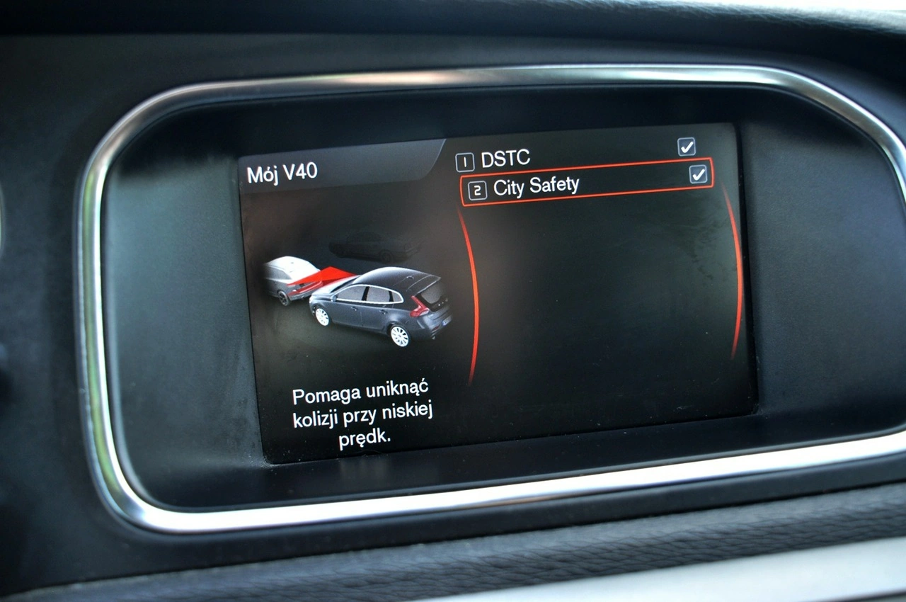Volvo V40 - Zdjęcie 18